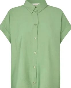 Aidamd shirt