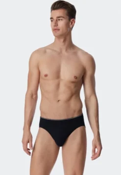 Brief