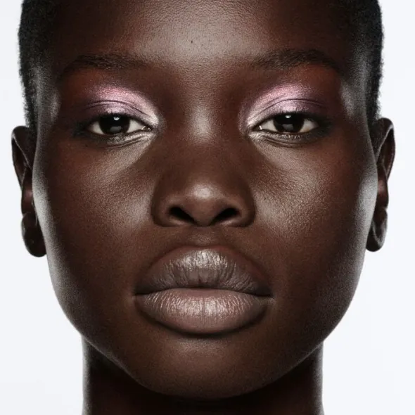 Byredo Vesuvio Palette Ombres à Paupières 18 Couleurs Eyesha