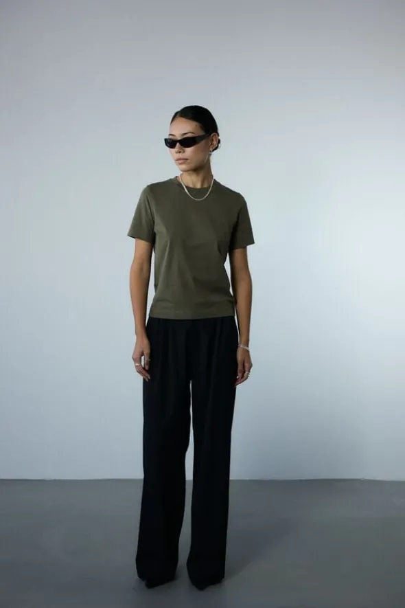 Classic Fit T-shirt Women