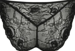 Cyrile rio briefs