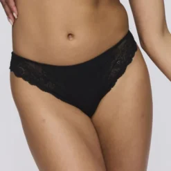 Cyrile rio briefs