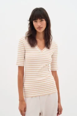 DagnaIW Striped V T-Shirt