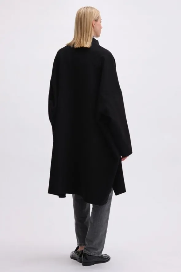 DRAPY WOOL COAT