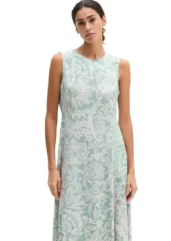 Dress, feminine silhouette, cutline