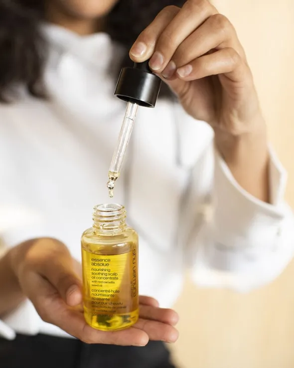 essence absolue nourishing soothing scalp oil concentrate