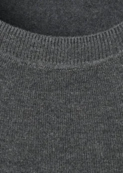 Fine-knit crew-neck sweater