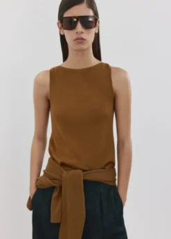 Fine-knit top