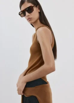Fine-knit top