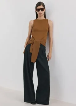 Fine-knit top