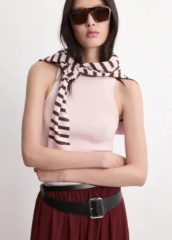 Fitted fine-knit top
