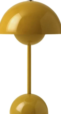 Flowerpot VP9, Portable Lamp, Magnetic Charger