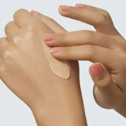 Glowscreen - Sunscreen SPF 30 PA+++ with Hyaluronic Acid + Niacinamide