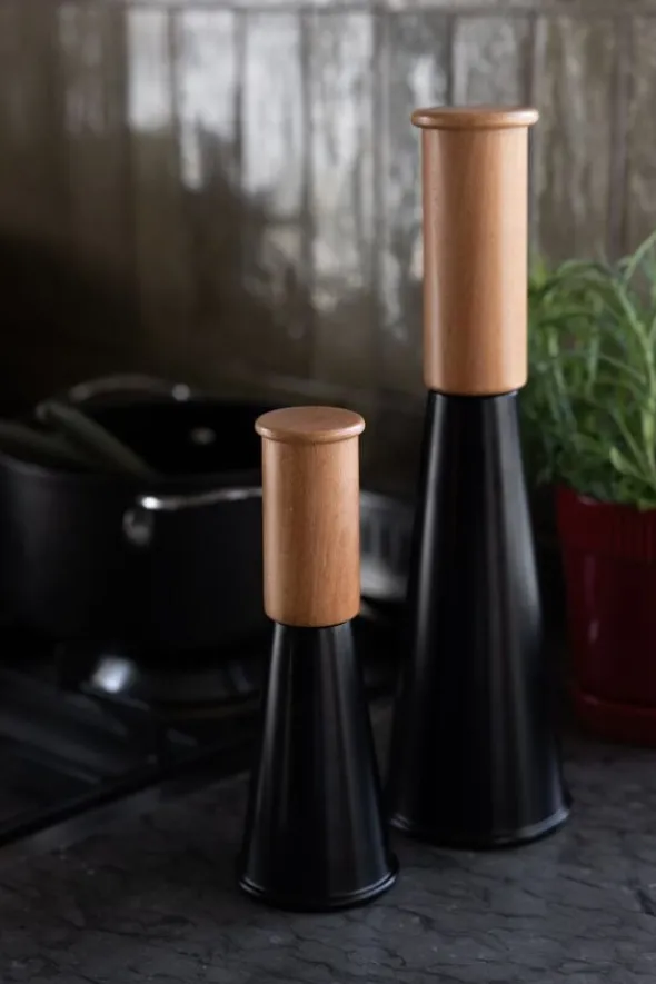 Gurken salt and pepper mill medium