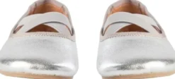 Indoors shoe