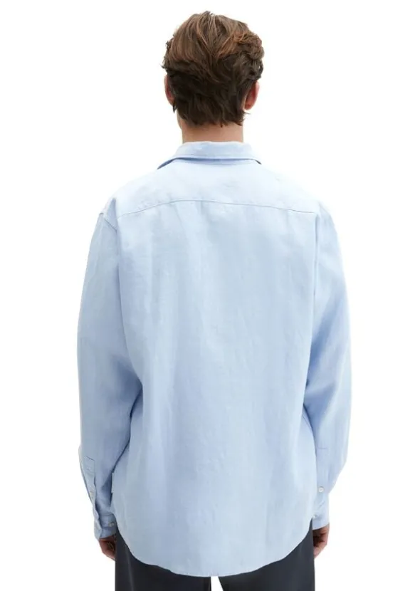 Kent collar, long sleeves, one rect