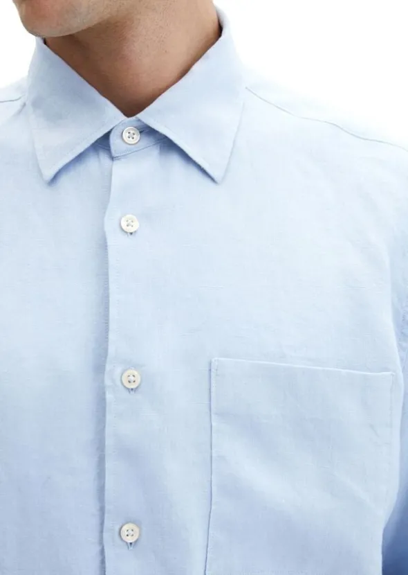 Kent collar, long sleeves, one rect