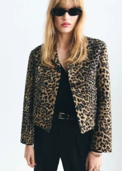 Leopard-print jacket with buttons