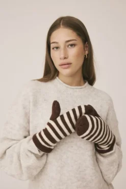 Minne 1S Knitted Mittens