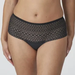 Montara luxury string