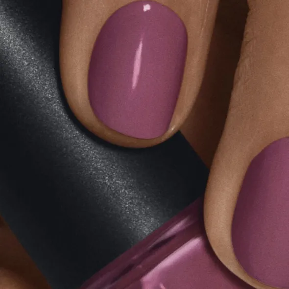 Nail Polish Dusty Bordeaux