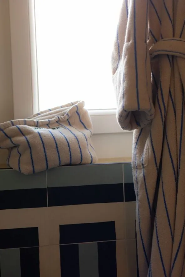 Naram Bathrobe