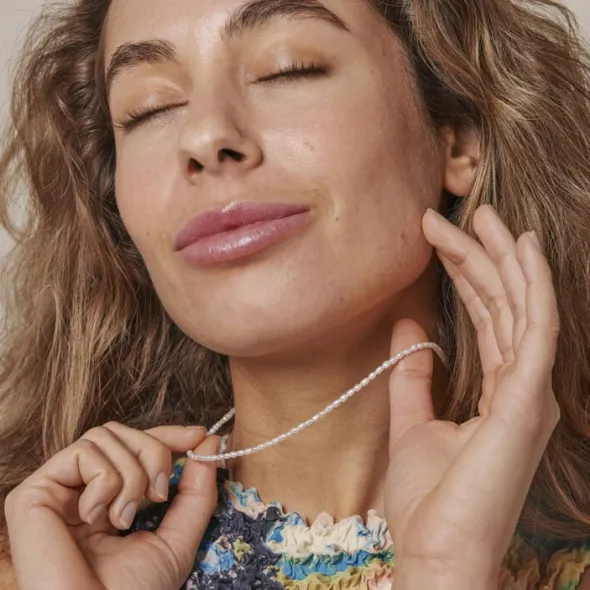 Necklace, Erna