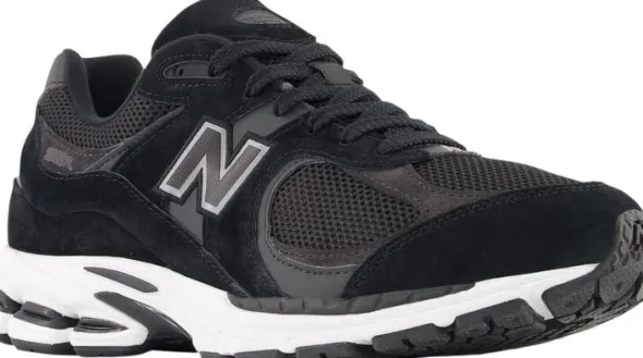 New Balance 2002R