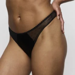 Noova string