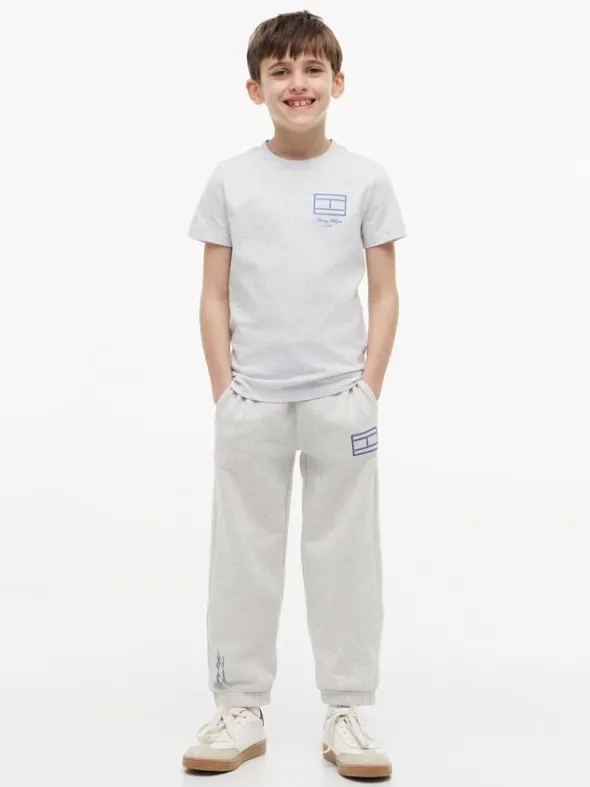 OUTLINE FLAG GRAPHIC T-SHIRT SS
