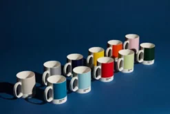 Pantone MUG Yellow 012