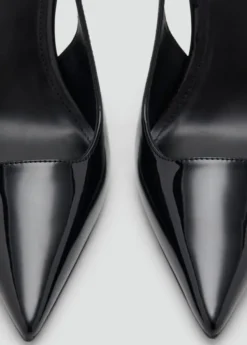 Patent heeled shoes