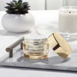 Revitalizing Supreme+ Soft Cream