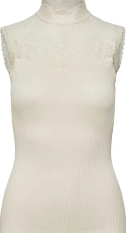 RMWBea SL T-Neck Top