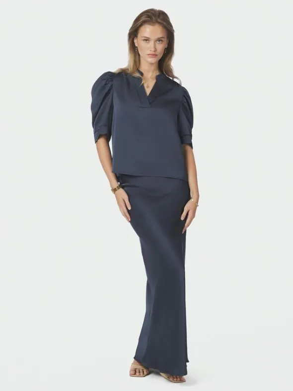 Roella Heavy Sateen Blouse