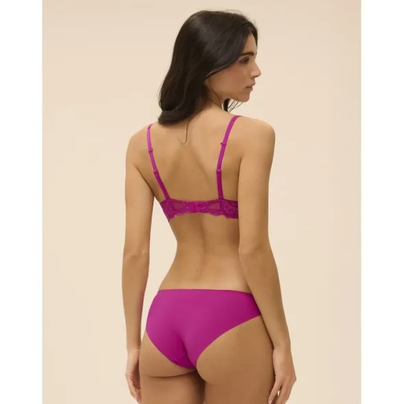 RÊVE Brief