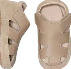 Sandal leather slippers