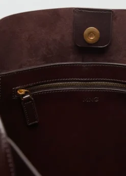 Shiny shoulder bag