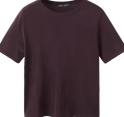Short-sleeved knitted sweater