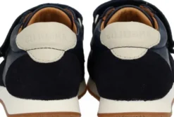 Sporty sneaker