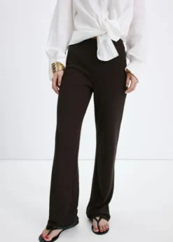 Straight knitted trousers