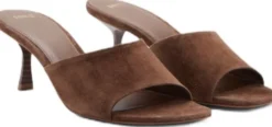 Suede kitten heel sandal