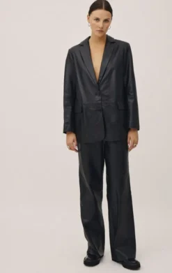 Tana 1 LWG - 100% Leather Blazer