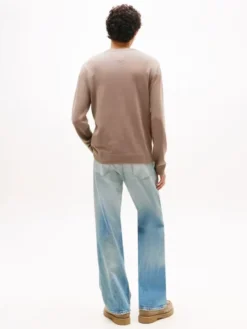 Tommy Flag Embroidery Lightweight Slim Jumper