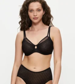 Triumph Signature Sheer W01 EX
