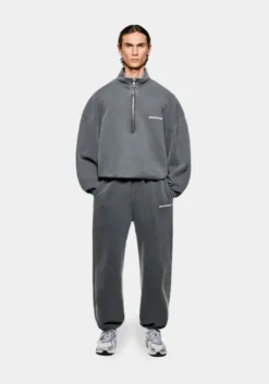 UNIFORM QUARTER ZIP