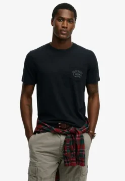 VINTAGE PREP RELAXED PCKET TEE