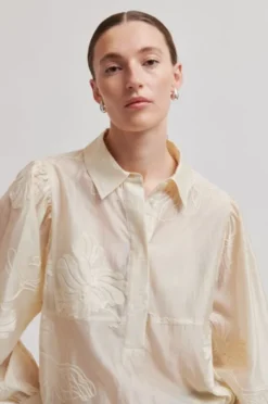 Vira Blouse