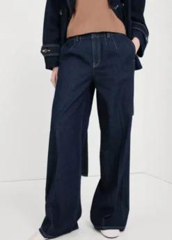 Wide leg mid-rise jeans